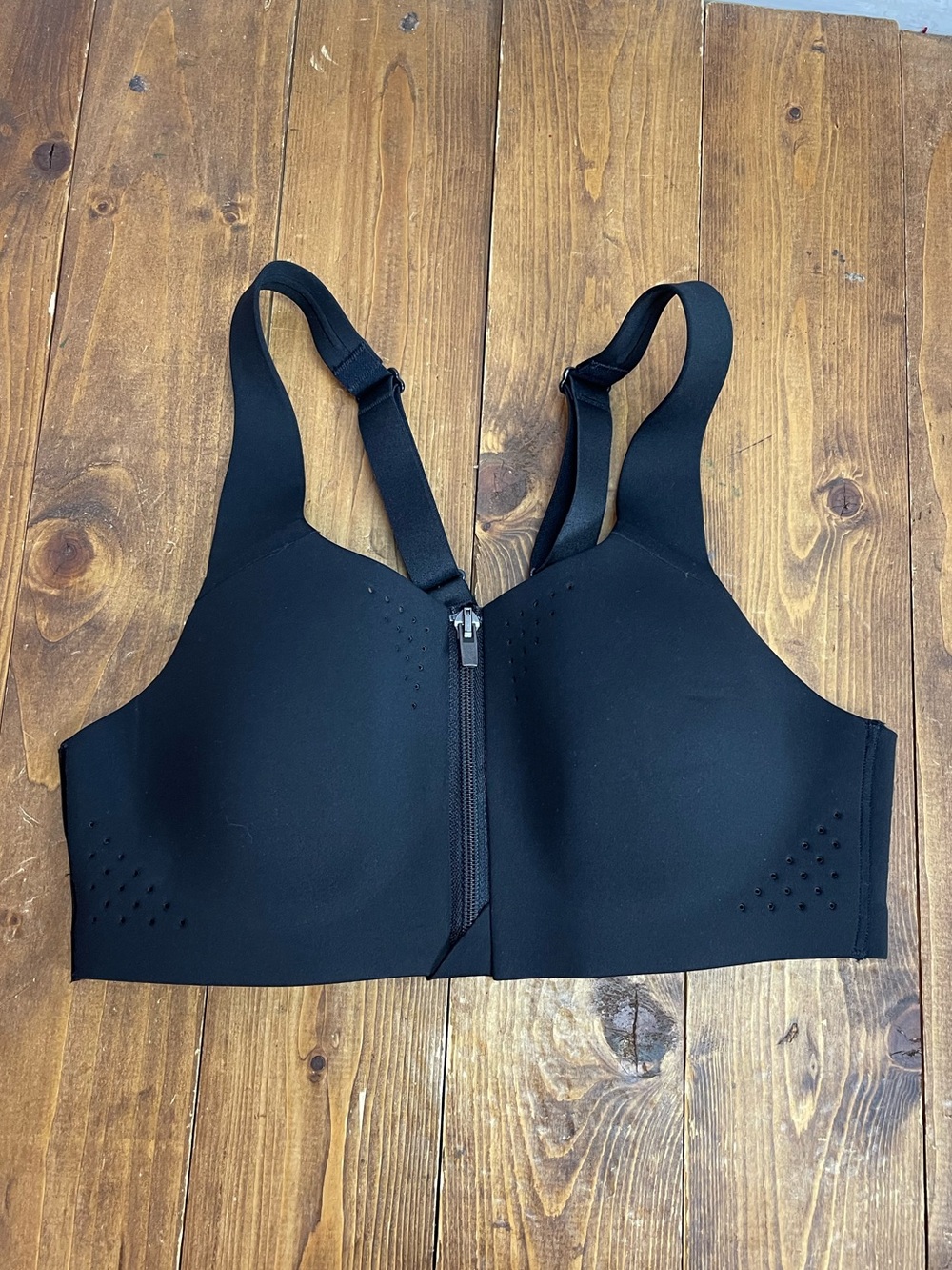 Victoria’s Secret VSX sport bra size 32B black front closure